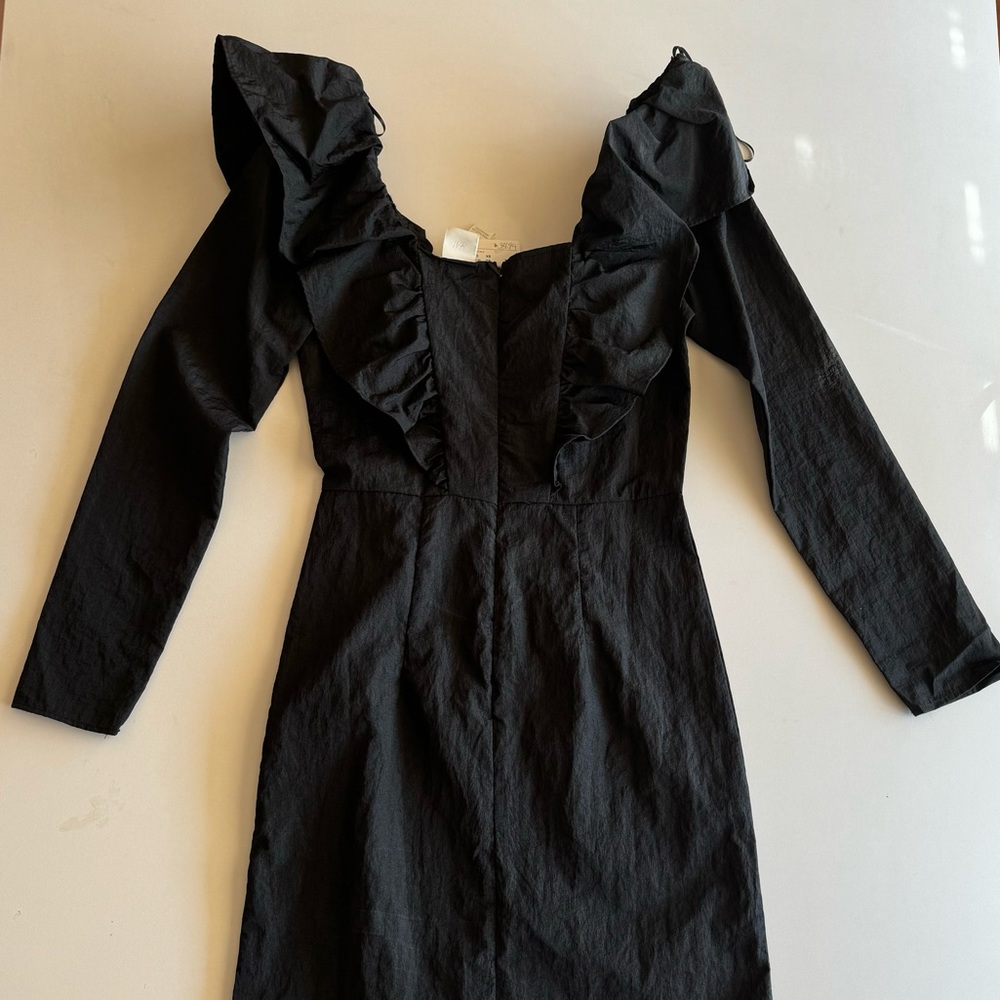 H&M Ruffle Dress size XS - Picture 3 of 3